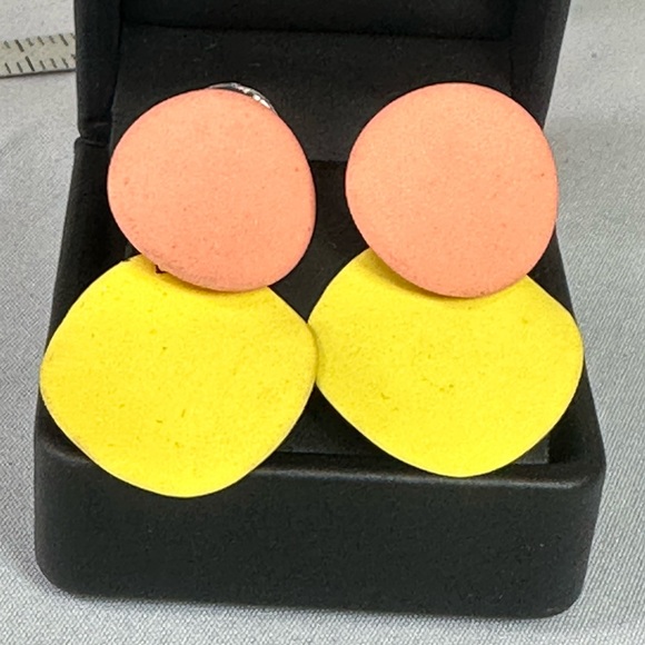 Two pair Retro 80’s funky earrings - Picture 2 of 6